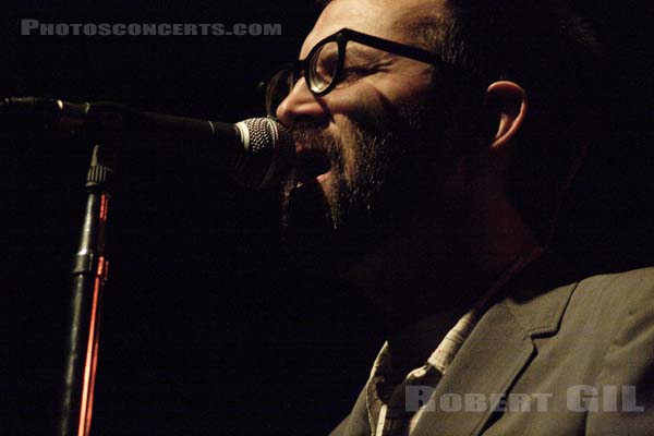 EELS - 2005-05-24 - PARIS - Le Bataclan - Mark Oliver Everett